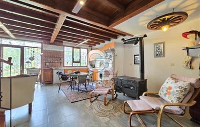 Küçükköy Merkezde Ticari Kullanımlı Bahçeli 3+1 Taş Ev