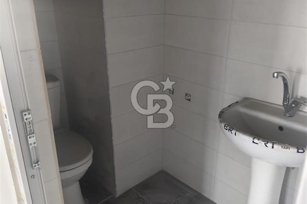 KAĞITHANE TALATPAŞA’DA 7 KATLI KOMPLE BİNADA 1600 M² KİRALIK TİCARİ ALAN