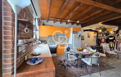 Küçükköy Merkezde Ticari Kullanımlı Bahçeli 3+1 Taş Ev