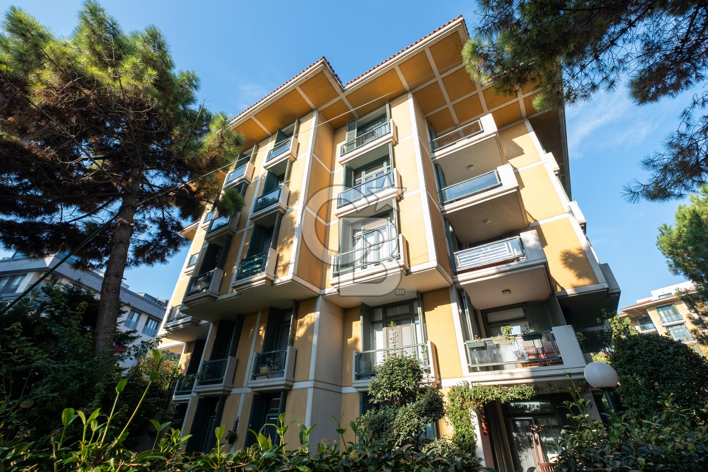 ALTUNİZADE MESA KORU EVLERİ 4+1 KİRALIK DAİR