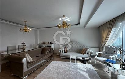 Deniz Manzaralı Bayraklı  Nafız Gürman da Havuzlu Sitede 3+1 165m2 Satılık Lüks Daire 