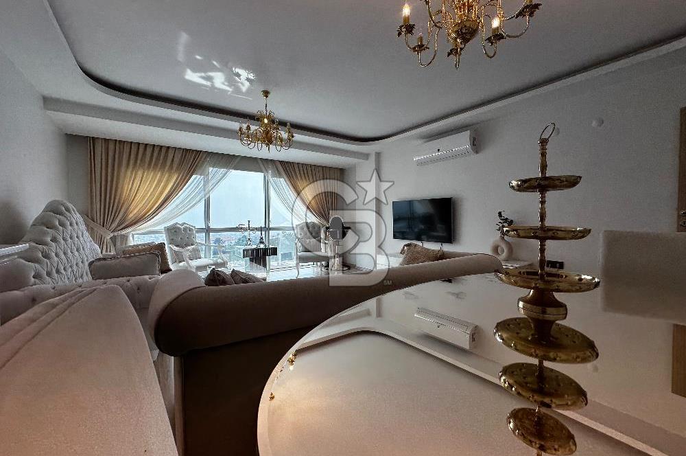 Deniz Manzaralı Bayraklı  Nafız Gürman da Havuzlu Sitede 3+1 165m2 Satılık Lüks Daire 