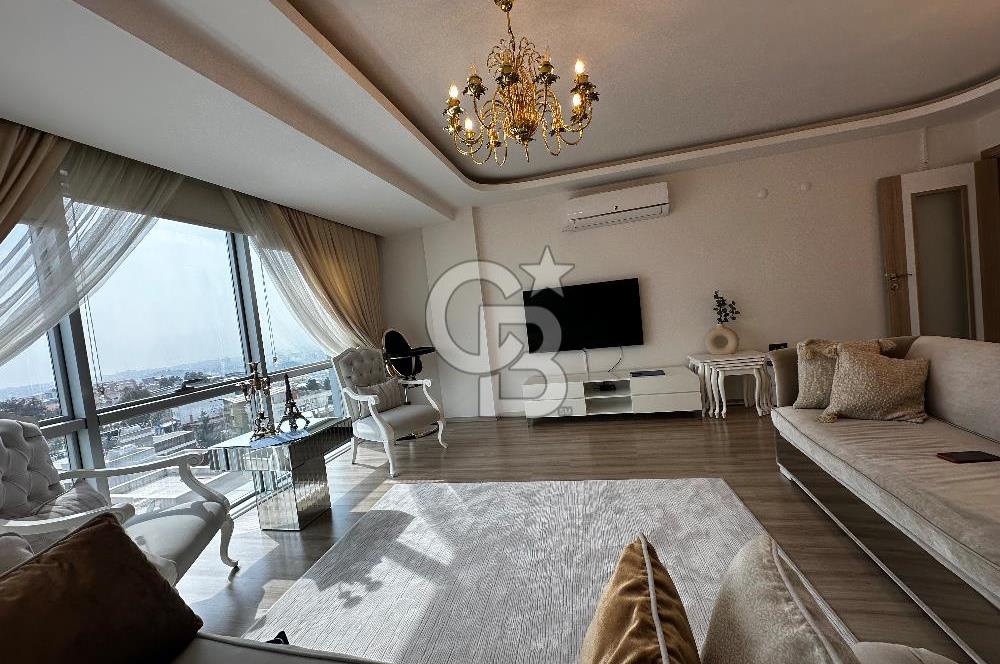 Deniz Manzaralı Bayraklı  Nafız Gürman da Havuzlu Sitede 3+1 165m2 Satılık Lüks Daire 