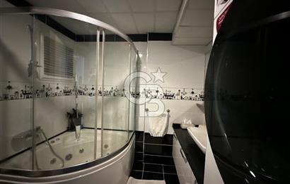 Deniz Manzaralı Bayraklı  Nafız Gürman da Havuzlu Sitede 3+1 165m2 Satılık Lüks Daire 