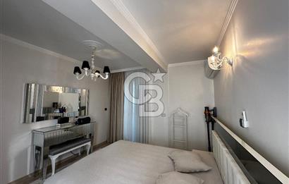 Deniz Manzaralı Bayraklı  Nafız Gürman da Havuzlu Sitede 3+1 165m2 Satılık Lüks Daire 