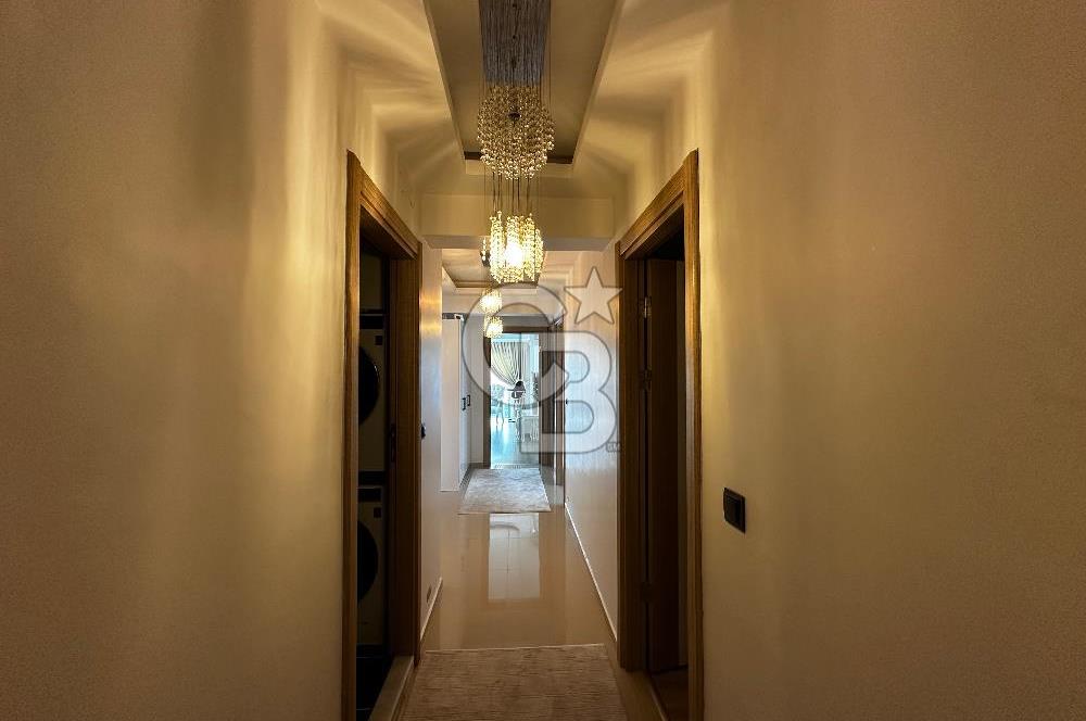 Deniz Manzaralı Bayraklı  Nafız Gürman da Havuzlu Sitede 3+1 165m2 Satılık Lüks Daire 