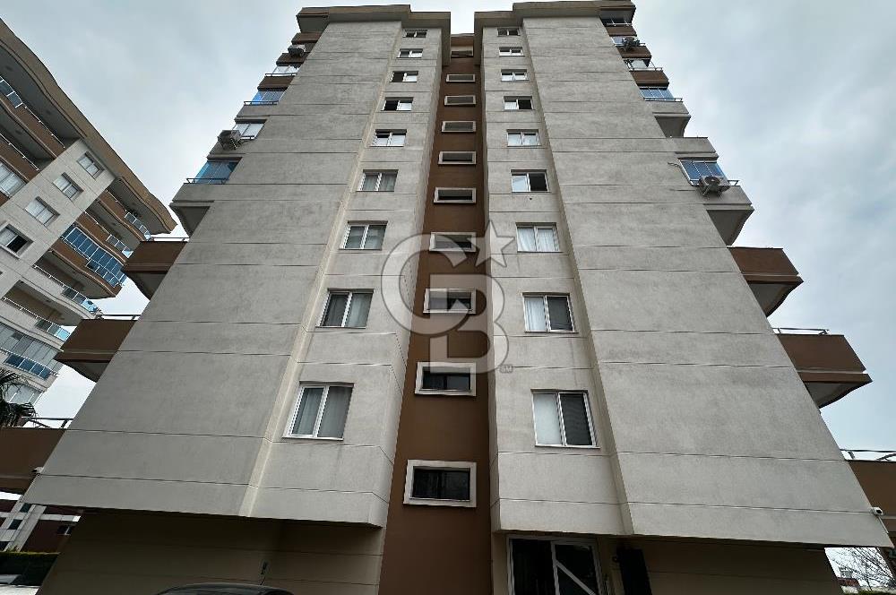 Deniz Manzaralı Bayraklı  Nafız Gürman da Havuzlu Sitede 3+1 165m2 Satılık Lüks Daire 