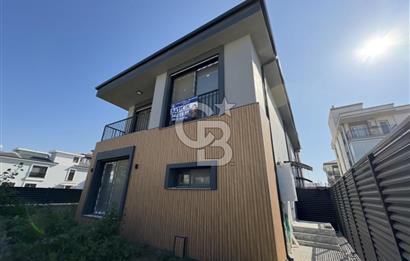 SEFERİHİSAR ÇOLAK İBRAHİM BEY' DE SIFIR 3+1 BAHÇELİ DUBLEKS VİLLA