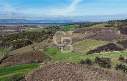 ÇANAKKALE LAPSEKİ UMURBEY DE BOĞAZ MANZARALI YATIRIMLIK SATILIK TARLA