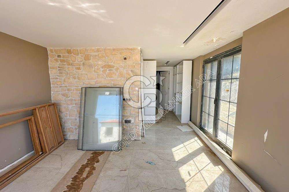 Kuşadası Yayla Köy'de Satılık Özel Havuzlu 4+1 Villa