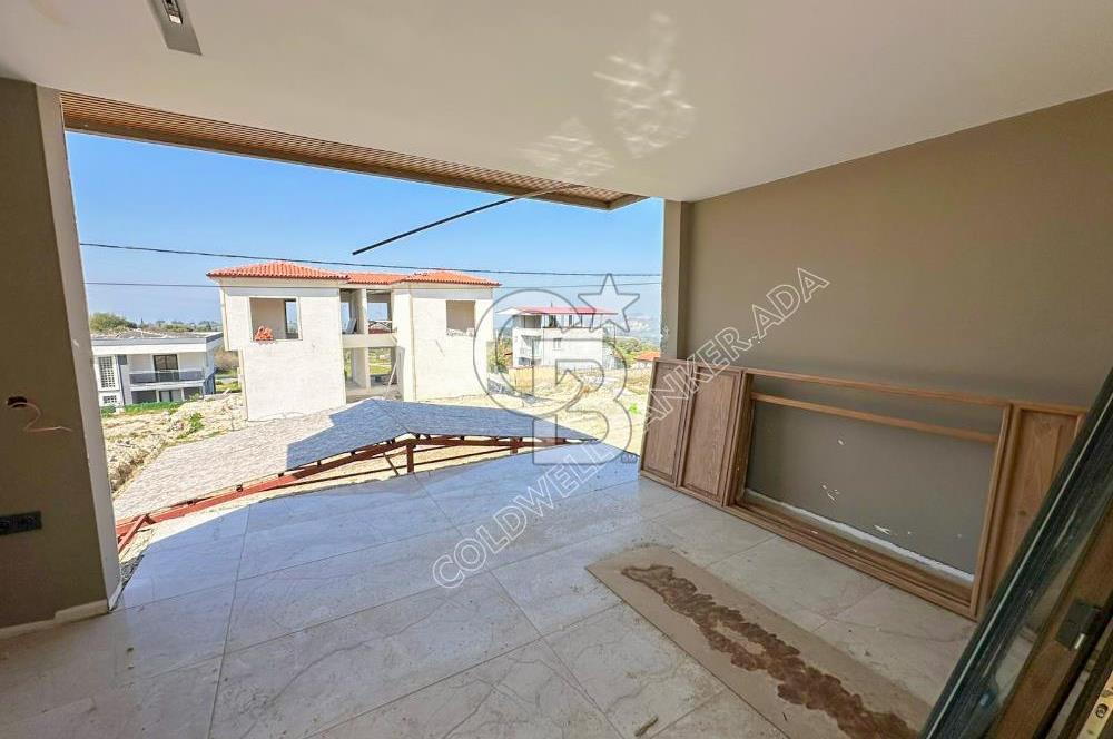 Kuşadası Yayla Köy'de Satılık Özel Havuzlu 4+1 Villa