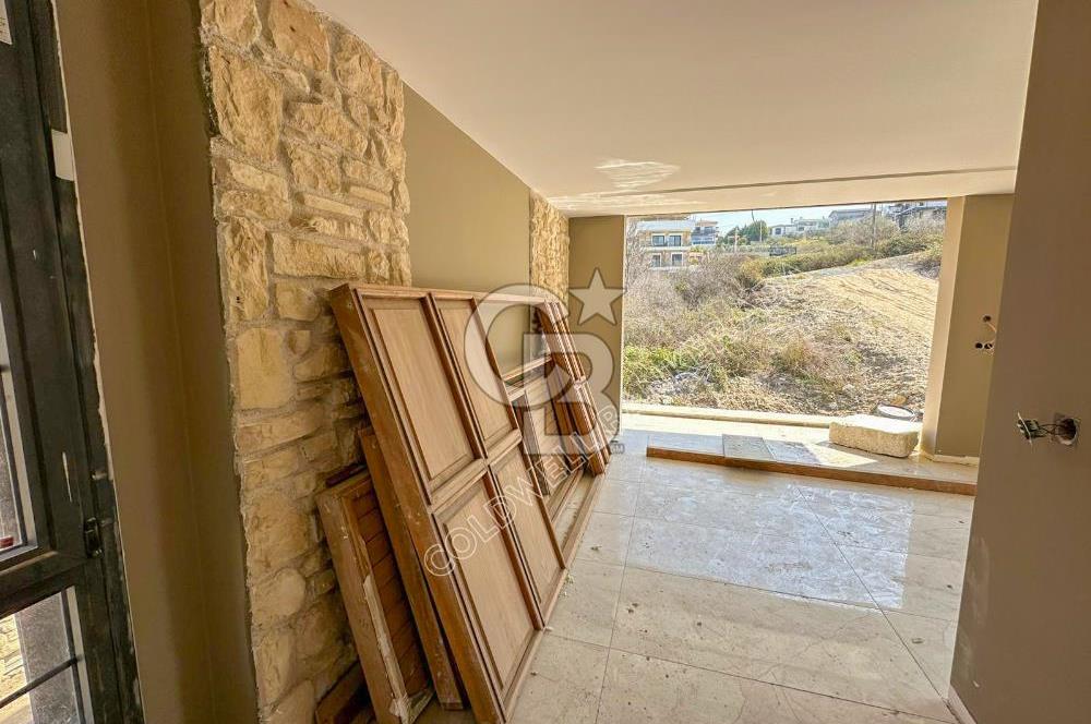 Kuşadası Yayla Köy'de Satılık Özel Havuzlu 4+1 Villa