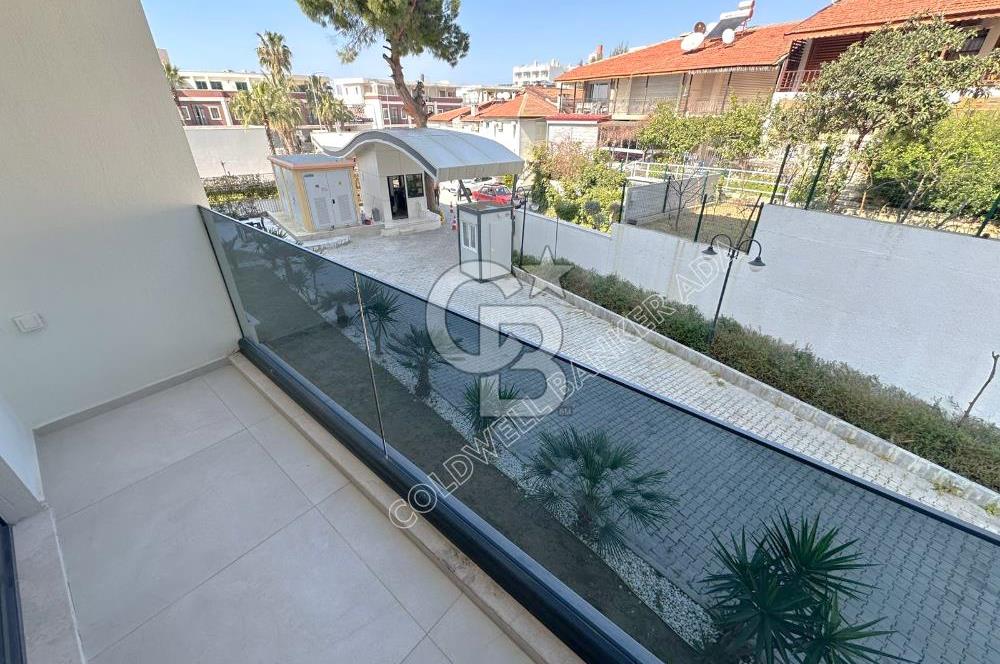 Kuşadası Kadınlar Denizi'nde Denize Sıfır 1+1 Fırsat Daire