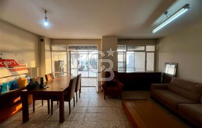 Bayraklı Sahilde Körfez Manzaralı Çift Cephe 2+1 Kiralık Daire