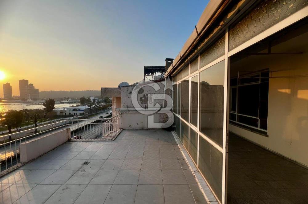 Bayraklı Sahilde Körfez Manzaralı Çift Cephe 2+1 Kiralık Daire