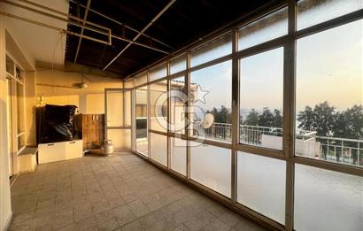 Bayraklı Sahilde Körfez Manzaralı Çift Cephe 2+1 Kiralık Daire