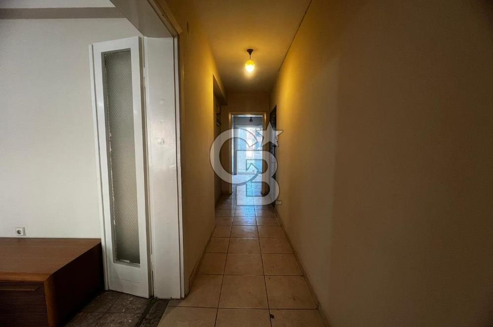 Bayraklı Sahilde Körfez Manzaralı Çift Cephe 2+1 Kiralık Daire