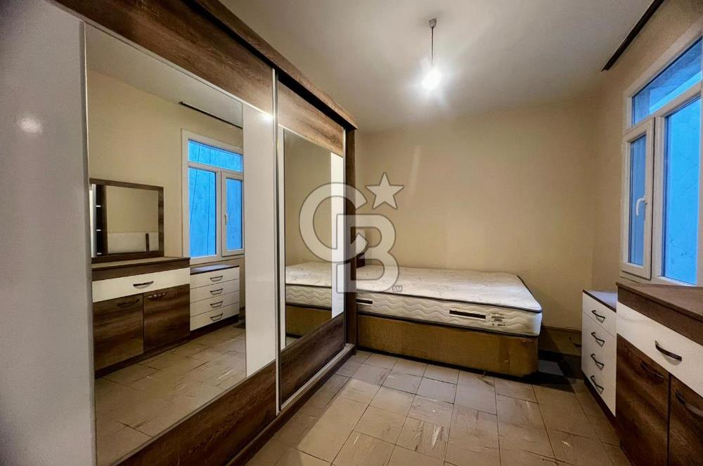Bayraklı Sahilde Körfez Manzaralı Çift Cephe 2+1 Kiralık Daire