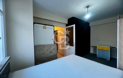 Bayraklı Sahilde Körfez Manzaralı Çift Cephe 2+1 Kiralık Daire