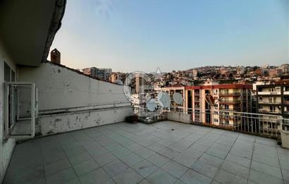 Bayraklı Sahilde Körfez Manzaralı Çift Cephe 2+1 Kiralık Daire