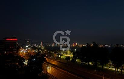 Bayraklı Sahilde Körfez Manzaralı Çift Cephe 2+1 Kiralık Daire