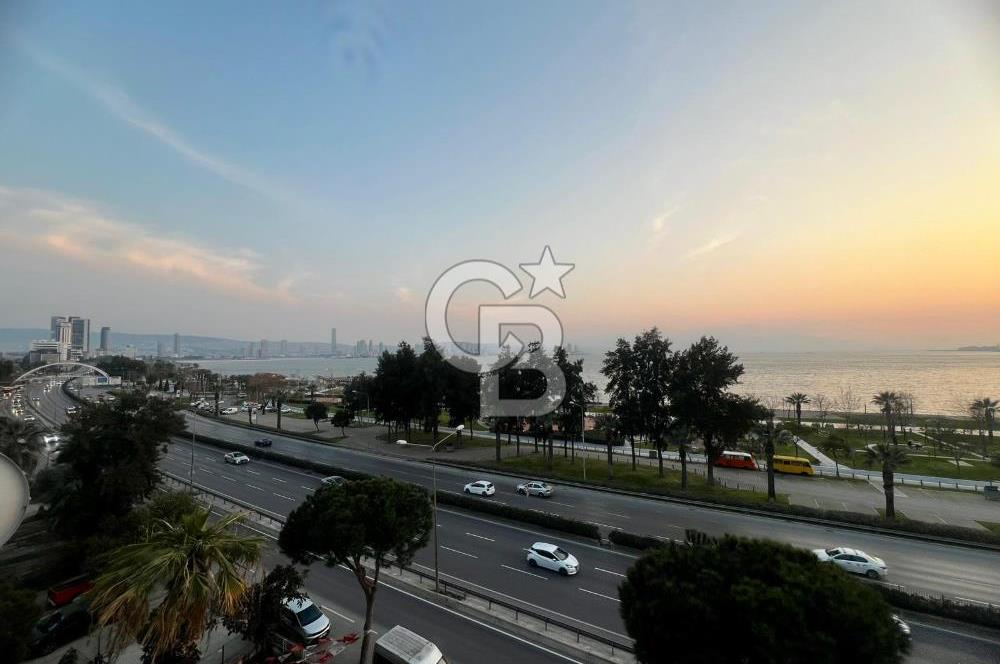 Bayraklı Sahilde Körfez Manzaralı Çift Cephe 2+1 Kiralık Daire