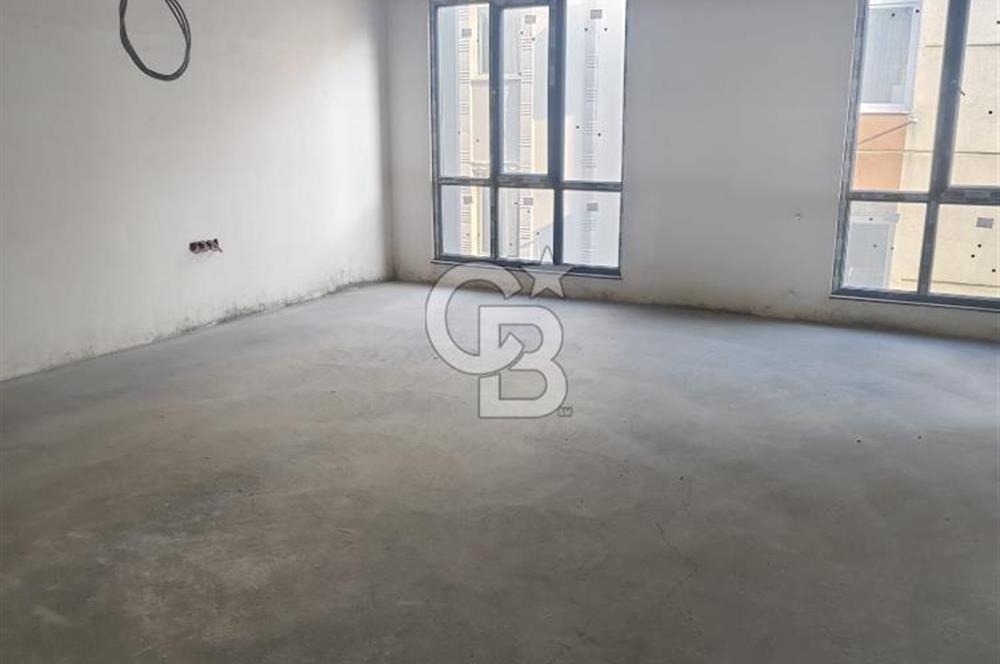 KAĞITHANE TALATPAŞA’DA 7 KATLI KOMPLE BİNADA 1600 M² KİRALIK TİCARİ ALAN