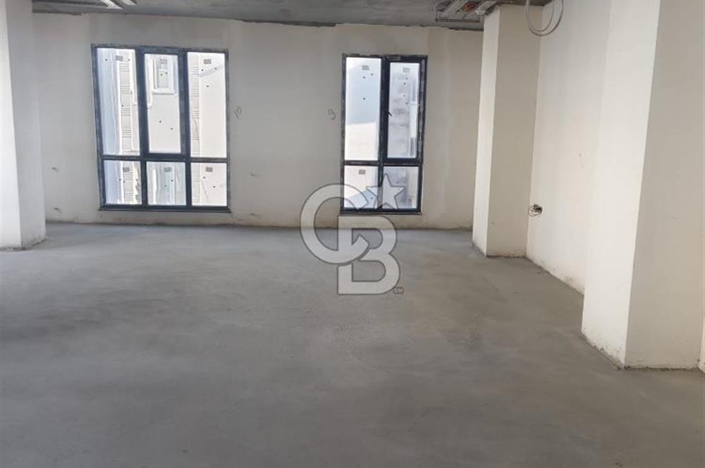 KAĞITHANE TALATPAŞA’DA 7 KATLI KOMPLE BİNADA 1600 M² KİRALIK TİCARİ ALAN
