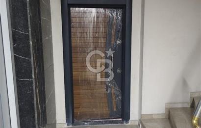 KAĞITHANE TALATPAŞA’DA 7 KATLI KOMPLE BİNADA 1600 M² KİRALIK TİCARİ ALAN