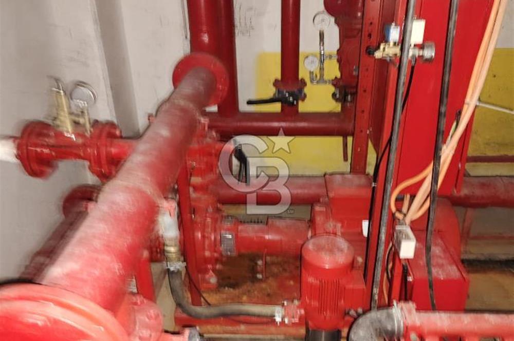 KAĞITHANE TALATPAŞA’DA 7 KATLI KOMPLE BİNADA 1600 M² KİRALIK TİCARİ ALAN