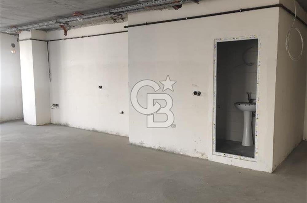 KAĞITHANE TALATPAŞA’DA 7 KATLI KOMPLE BİNADA 1600 M² KİRALIK TİCARİ ALAN