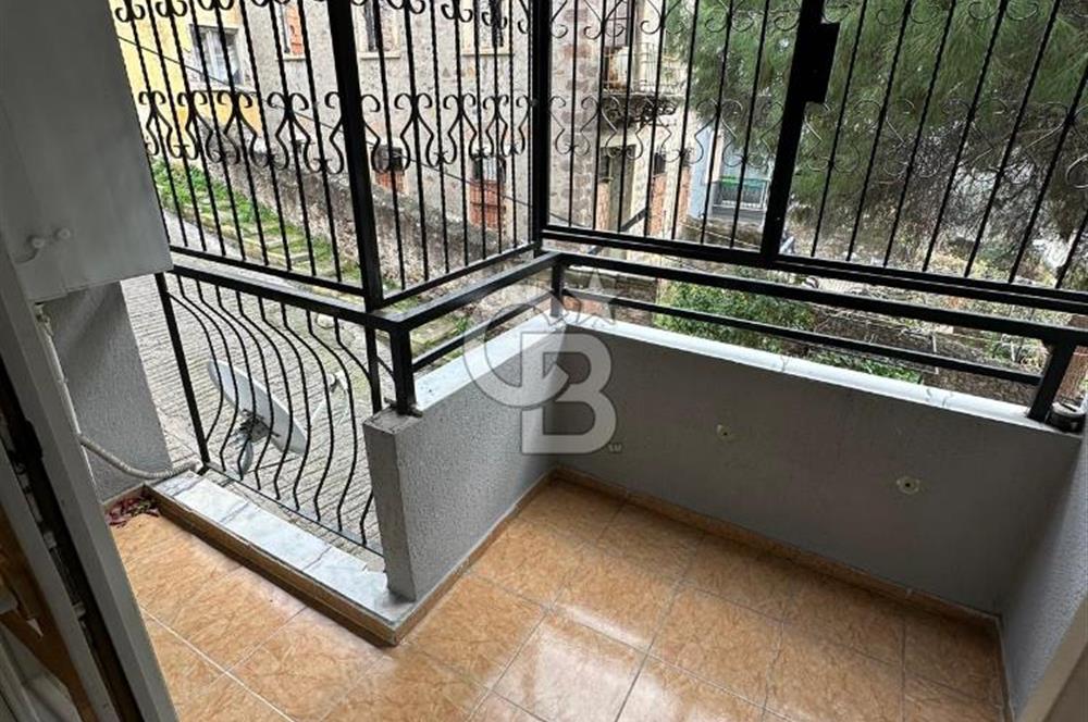 Bayraklı İzban Yakını Köşe Konumda 2+1 Satılık Daire