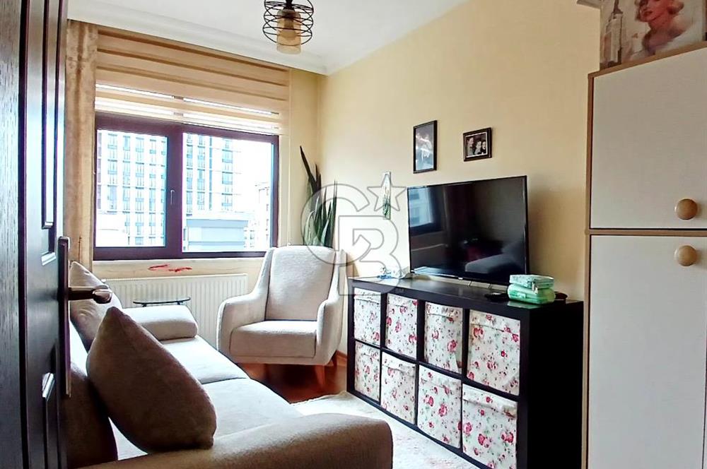 ŞERİFALİDE SATILIK ARAKAT 2+1 DAİRE 