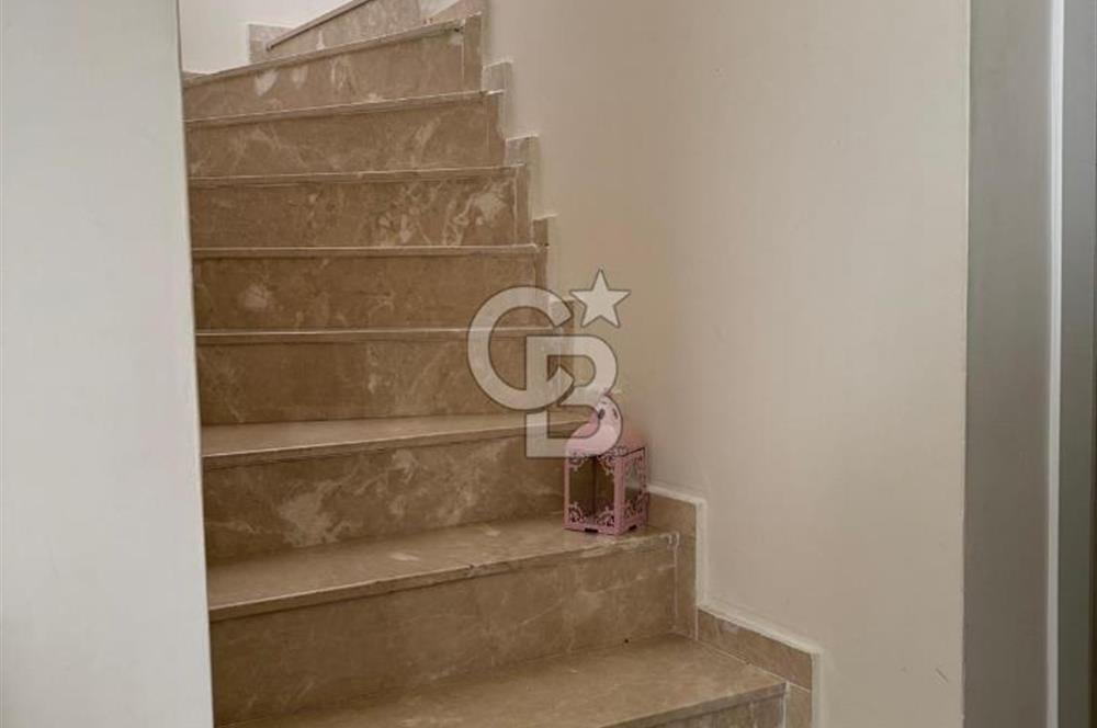 Karşıyaka Örnekköy de 2+1 duble daire 