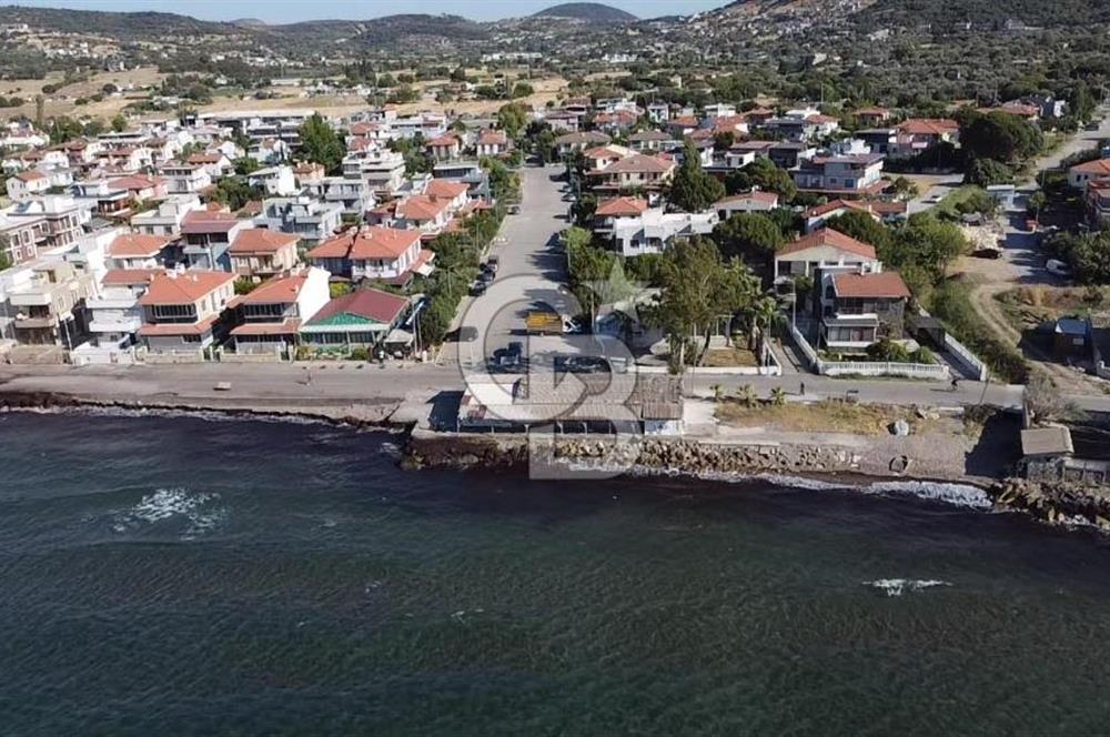 Foça gencelli de denize sıfır ticari mülk