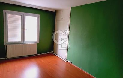 Karşıyaka Aksoy Mah. Kız Meslek Lisesi Karşısı Kiralık Daire