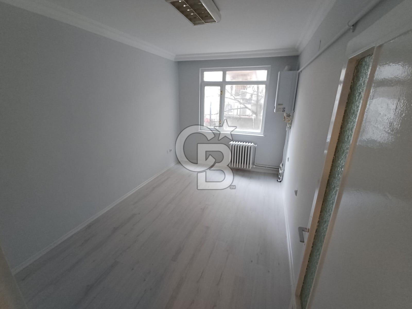 NECATİBEY YEŞİLIRMAK SOKAK'TA SATILIK, YAPILI 3+1 KONUT/OFİS