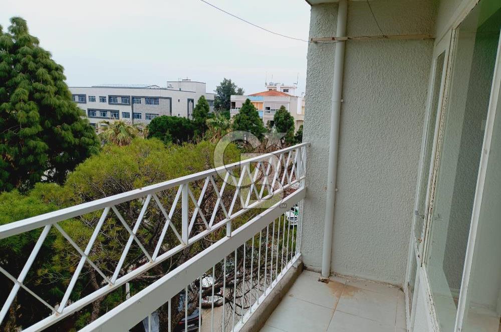 Karşıyaka Aksoy Mah. Kız Meslek Lisesi Karşısı Kiralık Daire