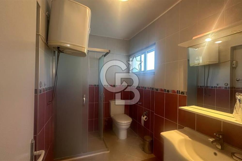 URLA ALTINKÖY ÇİFTLİKEVLERİNDE GENİŞ BAHÇELİ 3+1 KİRALIK VİLLA