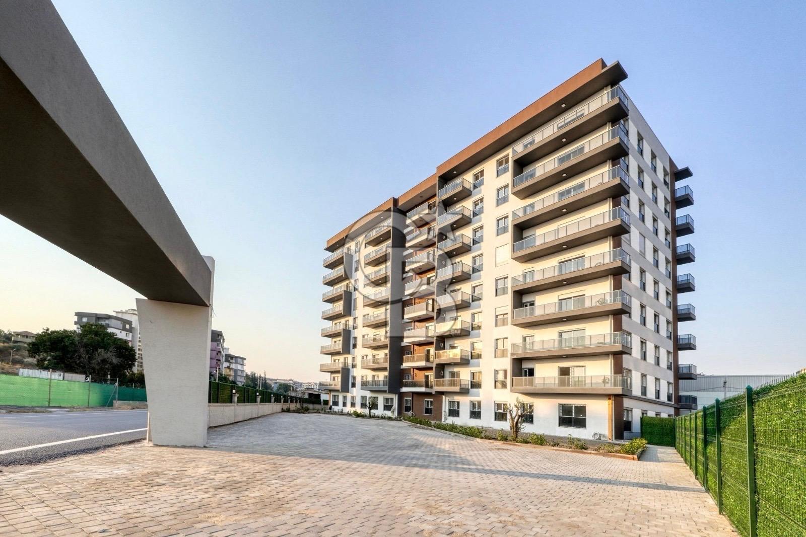 KATİP ÇELEBİ ÜNV KARŞISI SİTE İÇİ KİRALIK 1+1 DAİRE