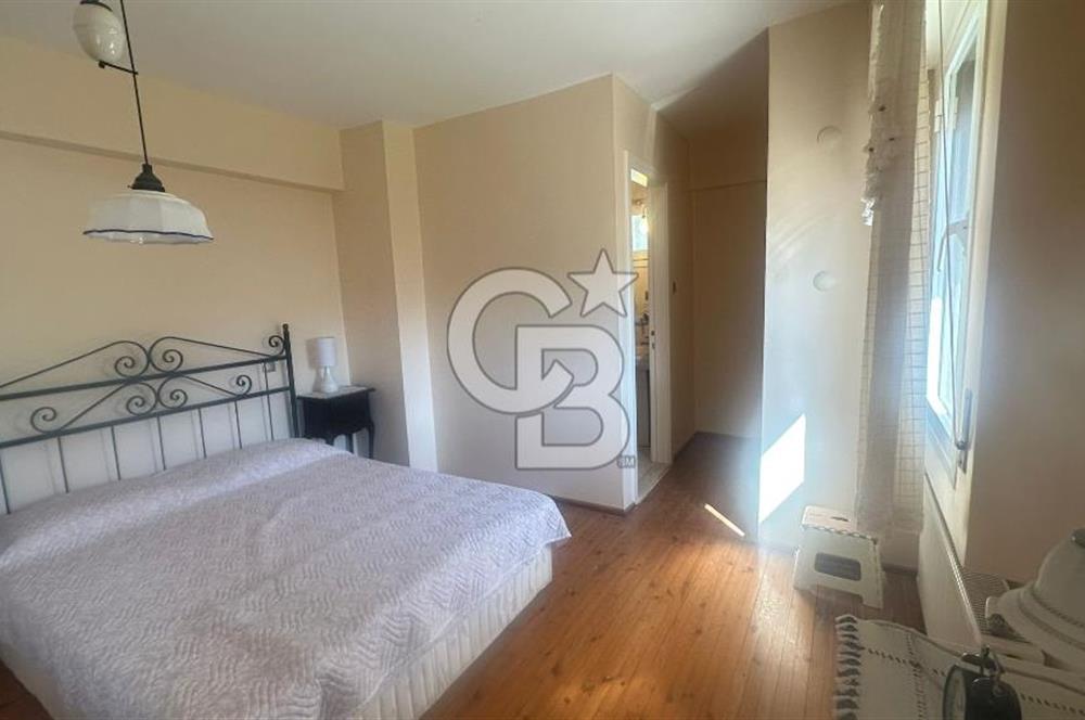 URLA ALTINKÖY ÇİFTLİKEVLERİNDE GENİŞ BAHÇELİ 3+1 KİRALIK VİLLA