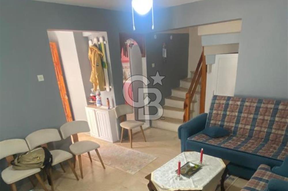 Karaburun Kaynarpınar'da 3+1 Denize Yürüme Mesafesi'nde Villa