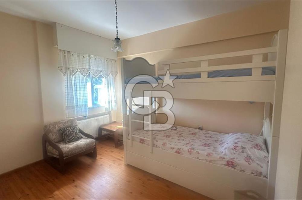 URLA ALTINKÖY ÇİFTLİKEVLERİNDE GENİŞ BAHÇELİ 3+1 KİRALIK VİLLA