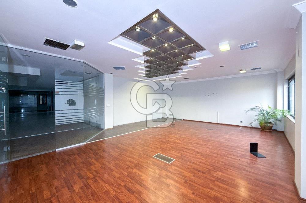 AVCILAR E-5 CEPHELİ 1.600 m² PRESTİJLİ KİRALIK DÜKKAN&MAĞAZA