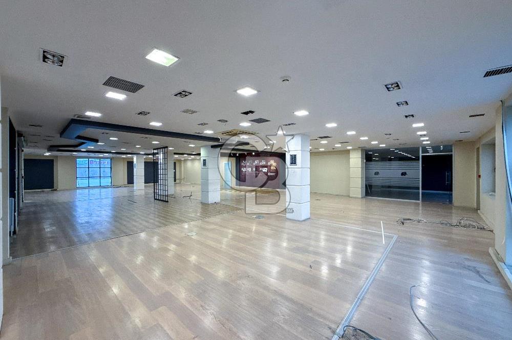 AVCILAR E-5 CEPHELİ 1.600 m² PRESTİJLİ KİRALIK DÜKKAN&MAĞAZA