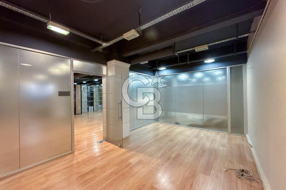 AVCILAR E-5 CEPHELİ 1.600 m² PRESTİJLİ KİRALIK DÜKKAN&MAĞAZA