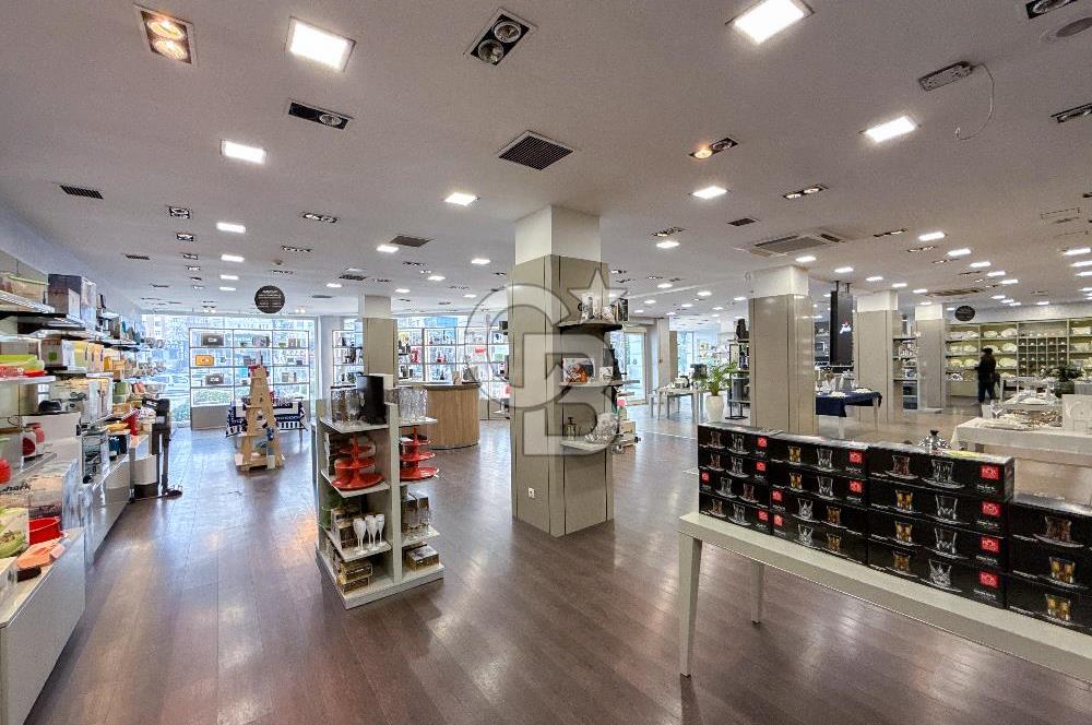 AVCILAR E-5 CEPHELİ 1.600 m² PRESTİJLİ KİRALIK DÜKKAN&MAĞAZA