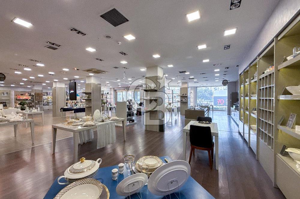 AVCILAR E-5 CEPHELİ 1.600 m² PRESTİJLİ KİRALIK DÜKKAN&MAĞAZA