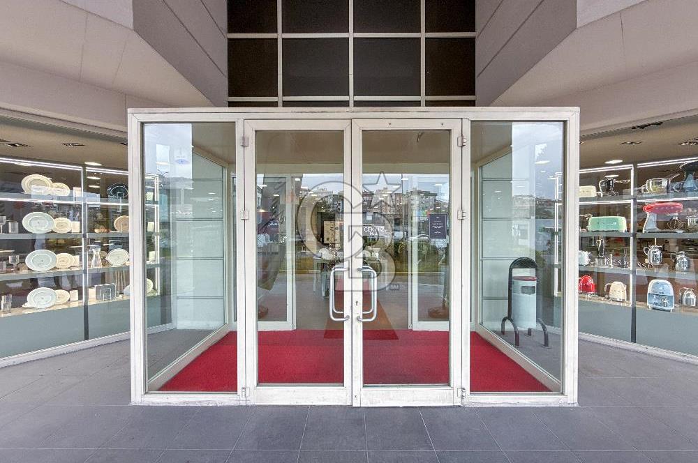 AVCILAR E-5 CEPHELİ 1.600 m² PRESTİJLİ KİRALIK DÜKKAN&MAĞAZA