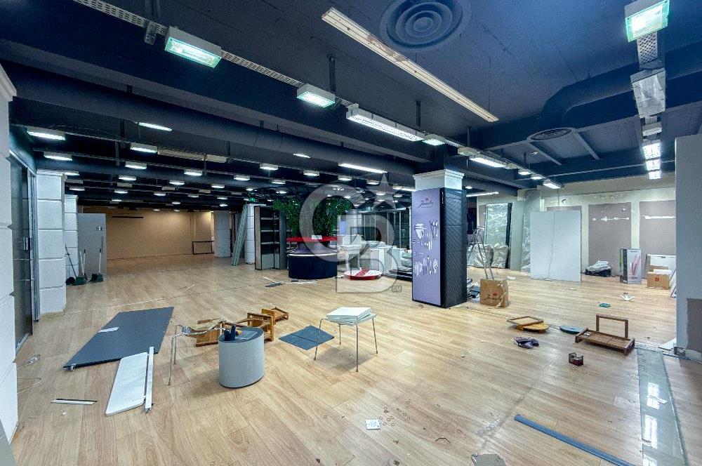 AVCILAR E-5 CEPHELİ 1.600 m² PRESTİJLİ KİRALIK DÜKKAN&MAĞAZA